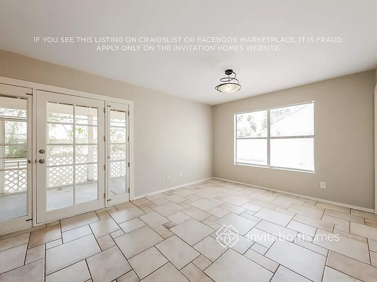 1433 E Utopia Rd — Photo 5