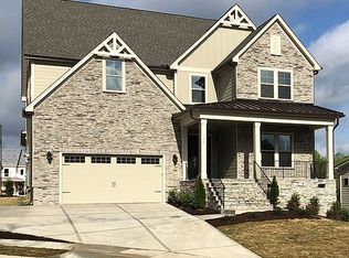 316 Beauclair Ct, Cary, NC 27519