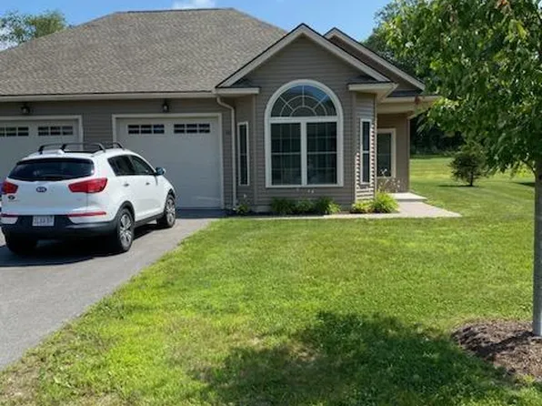 14 Killarney Court #11, Veazie, ME 04401