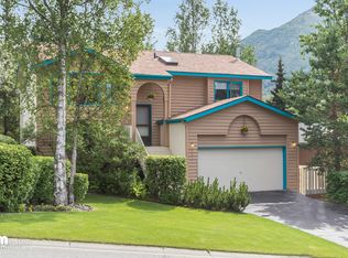 8877 Kak Island St, Eagle River, AK 99577