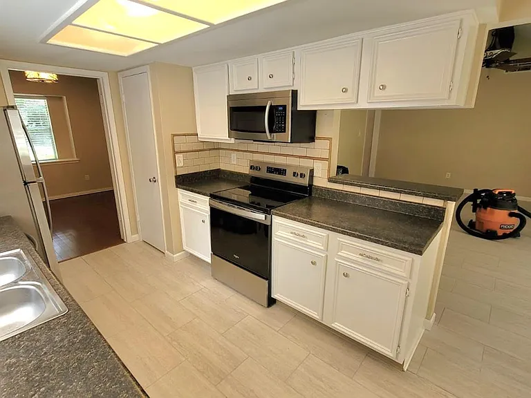 22 W Broken Oak Ct — Photo 10