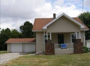 313 S Main St, Fillmore, IN 46128