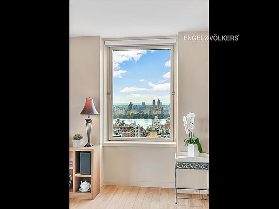 3rd image of 1623-1641 3rd Ave #37K