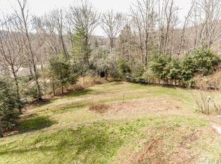 186 Azalea Rd, Highlands, NC 28741