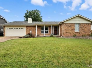 7036 Broken Oak Dr, Saint Louis, MO 63129