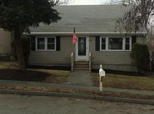8 Jennifer Ln, Peabody, MA 01960