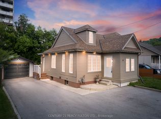 9 New Mountain Rd, Hamilton, ON L8G 2R4