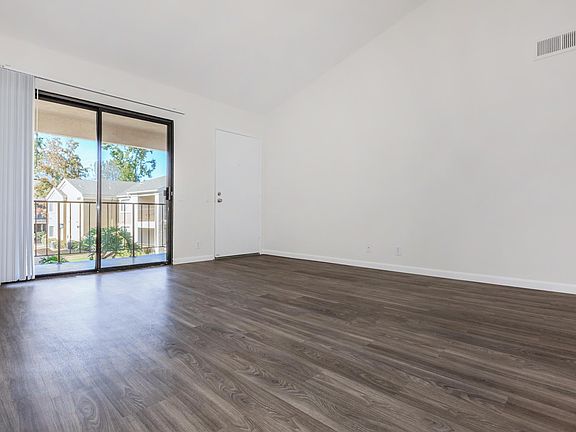 5th image of 9909 Rio San Diego Dr #193