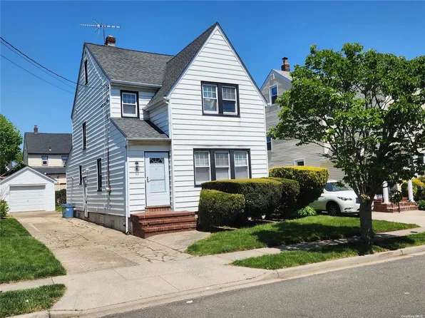 182 Fairlawn Avenue, West Hempstead, NY 11552