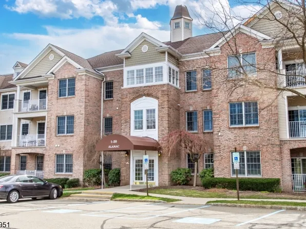 2 Ridgeview Ln, Mount Arlington Boro, NJ 07856