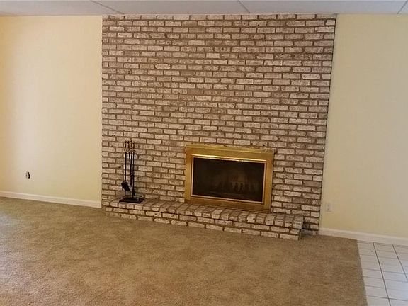 3rd image of 650 E Greenwich Ave APT 3-109