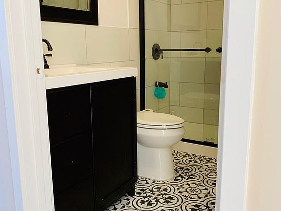 4th image of 44 Sherman Ave APT 3E