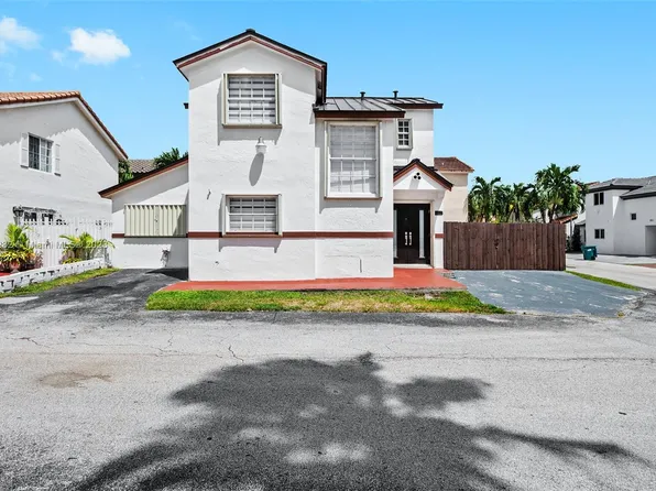 12665 NW 8th Trl, Miami, FL 33182