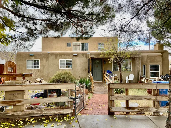 414 Bataan Dr SW, Albuquerque, NM 87121