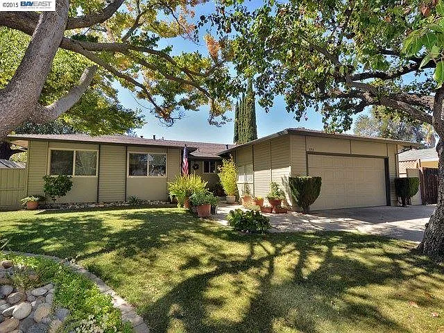 373 Ann Ct photo 1
