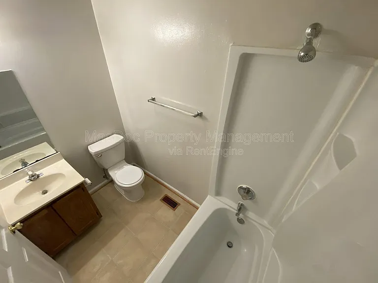 211 Cedar Ridge Dr — Photo 17