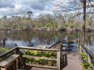 1137 NE Holly Rd, Branford, FL 32008