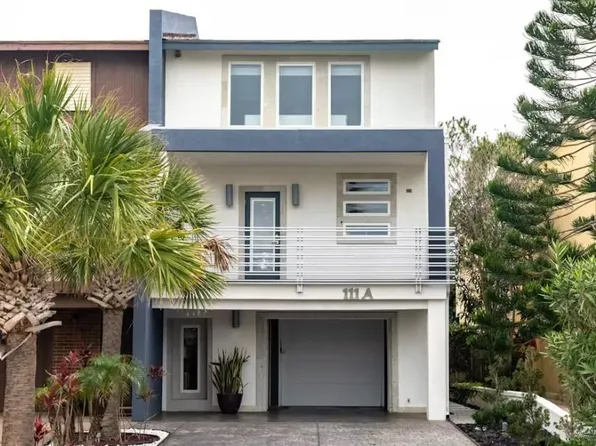 111A E Oleander St, South Padre Island, TX 78597