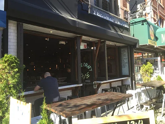 Rented by Bohemia Realty Group | media 30