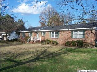 602 Cherokee Ln NW, Hartselle, AL 35640