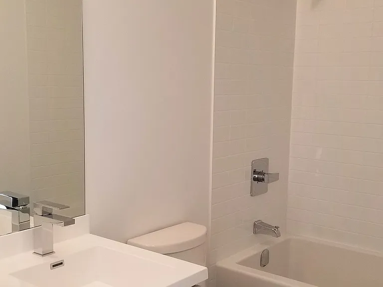 181 Huron St #1104 — Photo 11