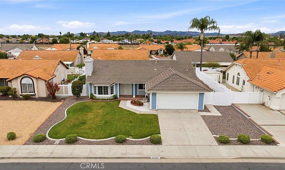 1st image of 27359 Pinckney Way
