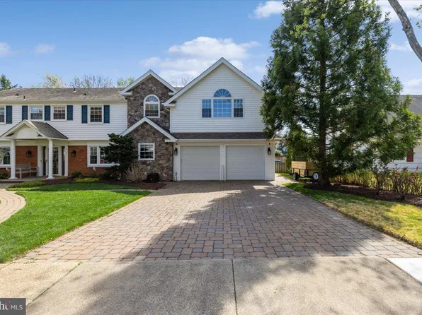 13107 Parson Ln, Fairfax, VA 22033