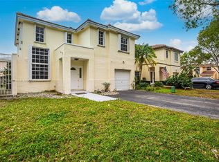 10774 Lenox Rd, Cooper City, FL 33026
