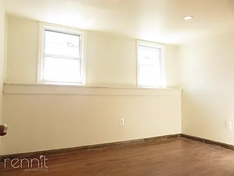 Rented by Rennit Inc.