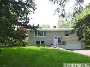 2565 Bobolink Rd, Long Lake, MN 55356