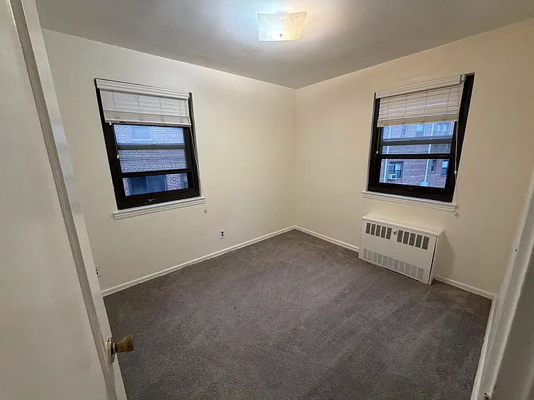 5 Lawrence Dr #C — Photo 7