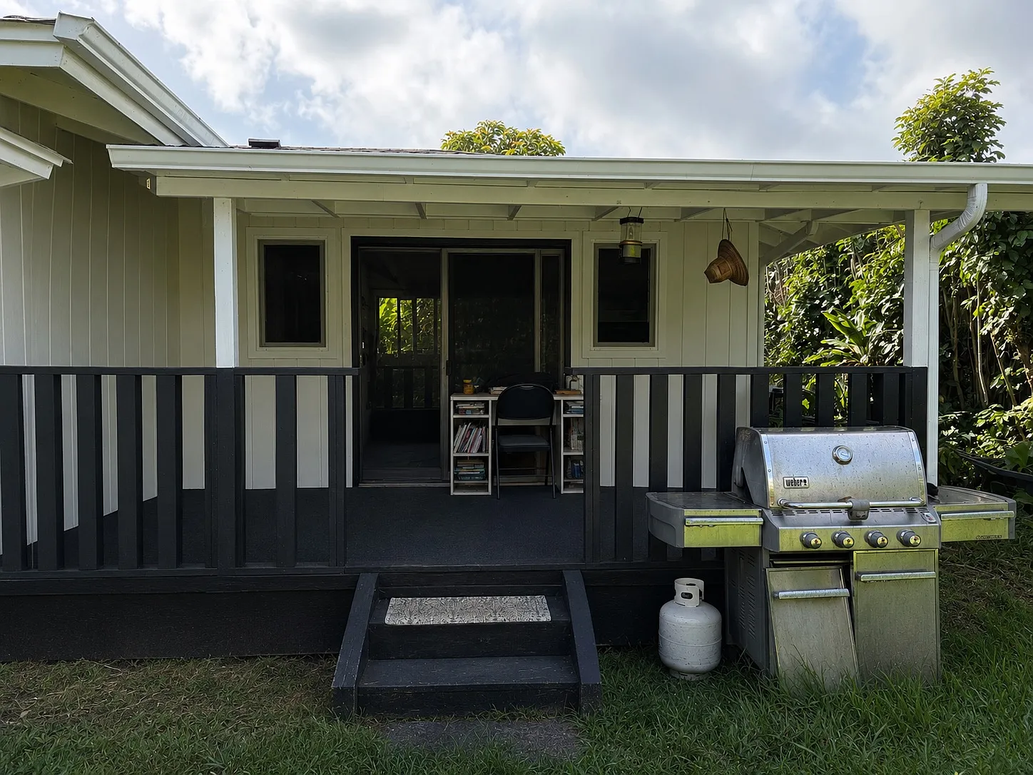 Studio, 350 sqft, $2,400 — Photo 1