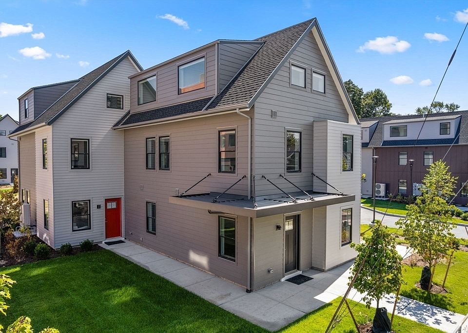 1st image of 3B Wilson St #3B