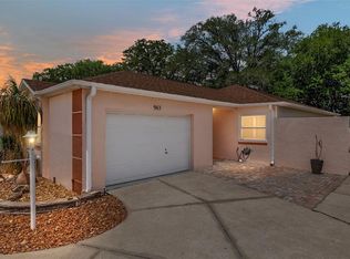 963 Avalon Ave, Lady Lake, FL 32159