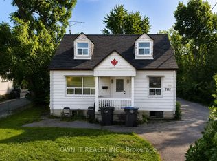 7112 Goreway Dr, Mississauga, ON L4T 2T6