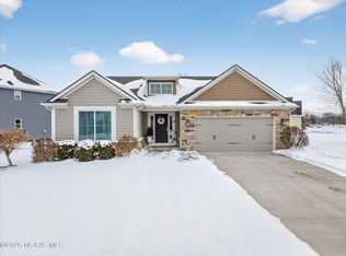 7741 Indian Town Rd, Maumee, OH 43537