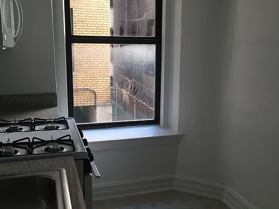 3rd image of 4334 49th St APT 3C