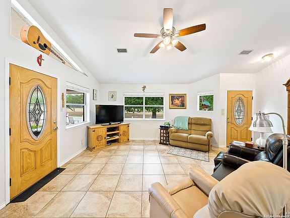 4th image of 1510 ELMWOOD