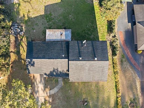 5th image of 9 Atteiram Dr NE