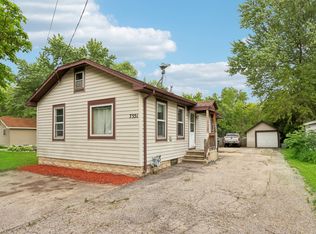 7551 Shorewood Dr, Salem, WI 53168