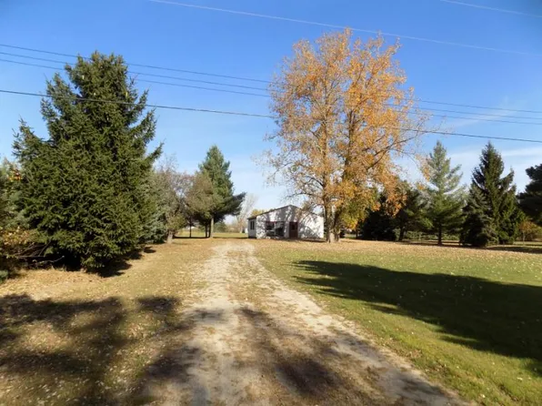 845 Thompson Rd, Bad Axe, MI 48413