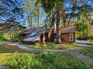 1895 Aquetong Rd, New Hope, PA 18938