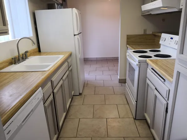 1250 E Shaw Ave, Fresno, CA