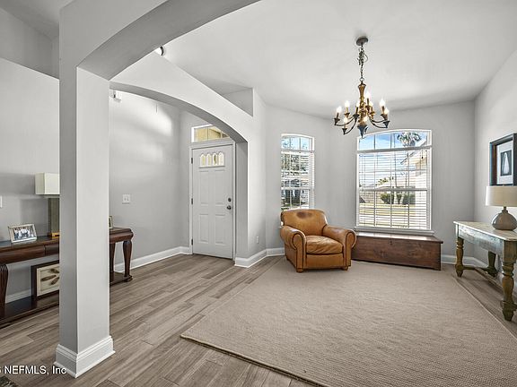 4th image of 2385 COOL SPRINGS Drive N