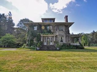 56 Mendon St, Hopedale, MA 01747