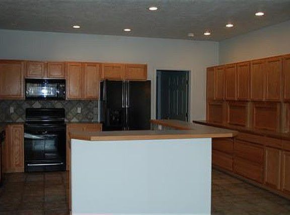 5th image of 3070 N Penny Royal Pl
