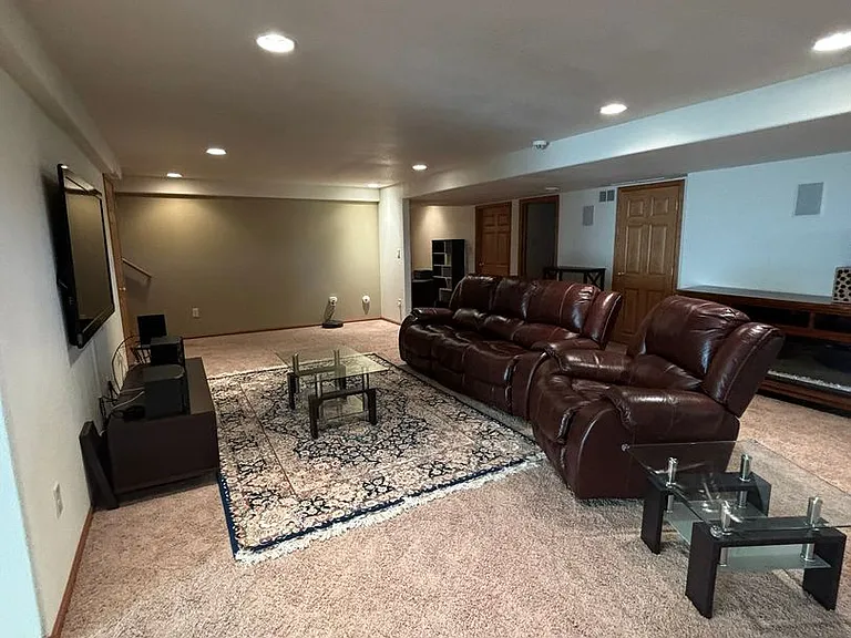 6817 Dunsmore Rd — Photo 24
