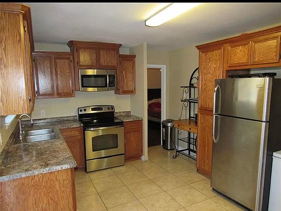 5th image of 1938 Spencer Dr