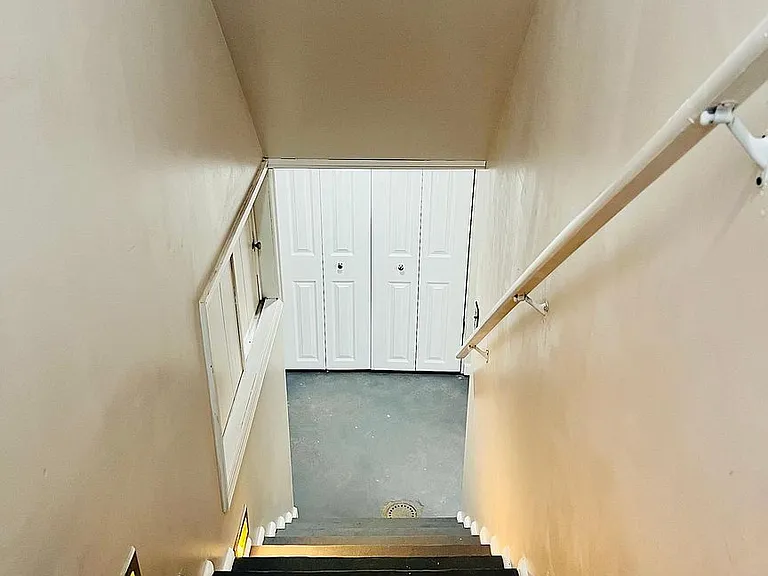 102 Wesley Dr — Photo 12