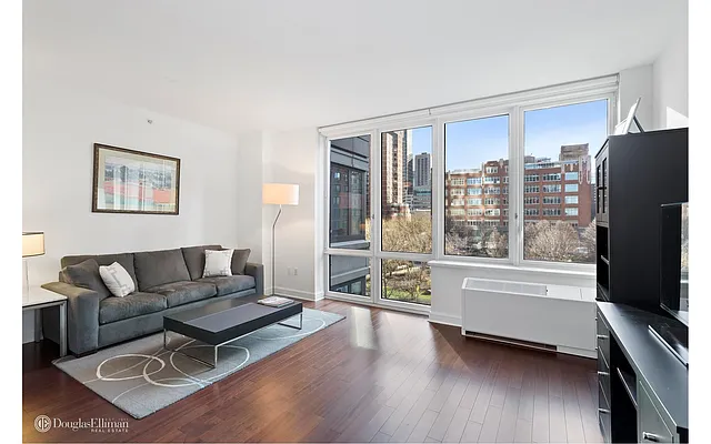 Sold by Douglas Elliman | media 15